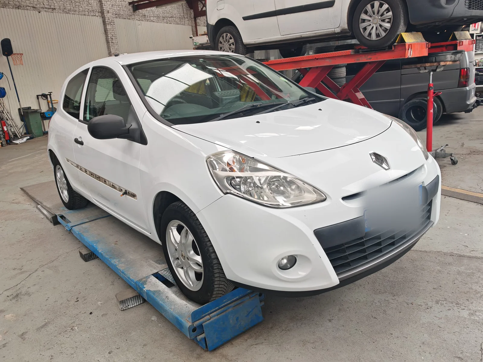 Renault Clio, avant